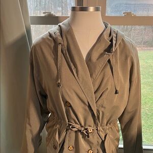 Braetan Women's Short Trench Coat with Hood in Tan Small